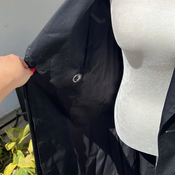 Banana Republic Trench Coat - Picture 14 of 16